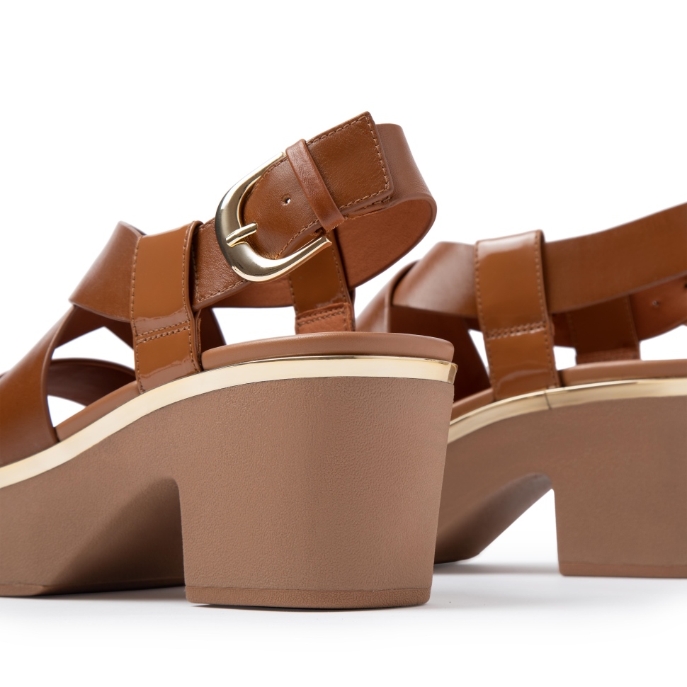 Fitflop Pilar Plateau-Sandalen Aus Lackmix Mit Riemchen In Hellbraun